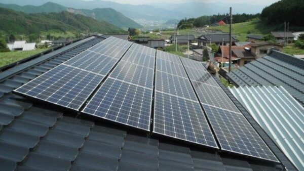 HIT太陽電池モジュール
