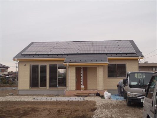 Y様邸 8kw 屋根材：スレート